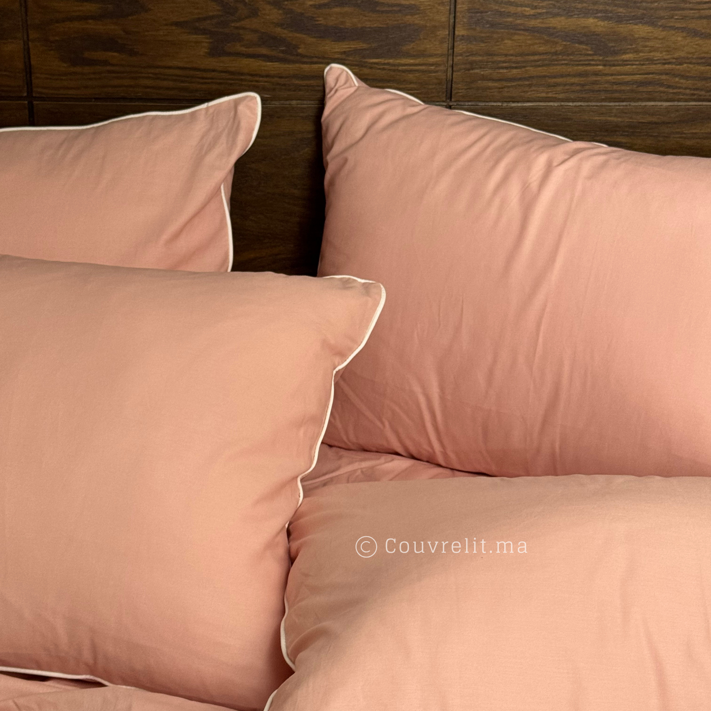 " SAUMON AVEC PASSEPOIL BLANC" Ensemble complet en 100% COTTON, REF: CVS00277