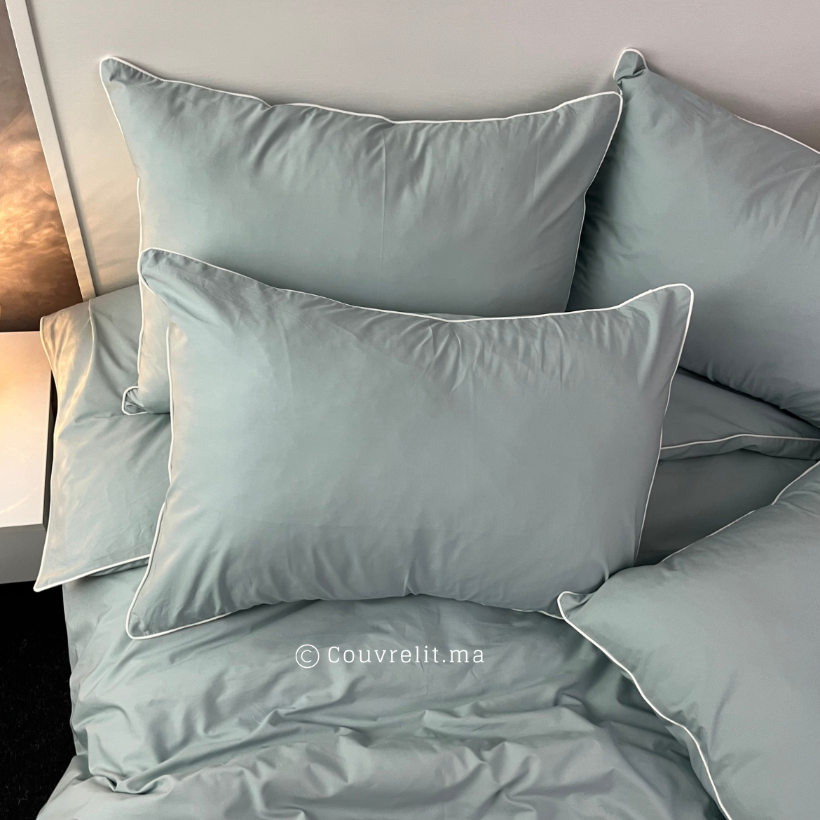 " VERT EAUX AVEC PASSEPOIL BLANC" Ensemble PERCAL 100% COTTON, REF: CVS00253