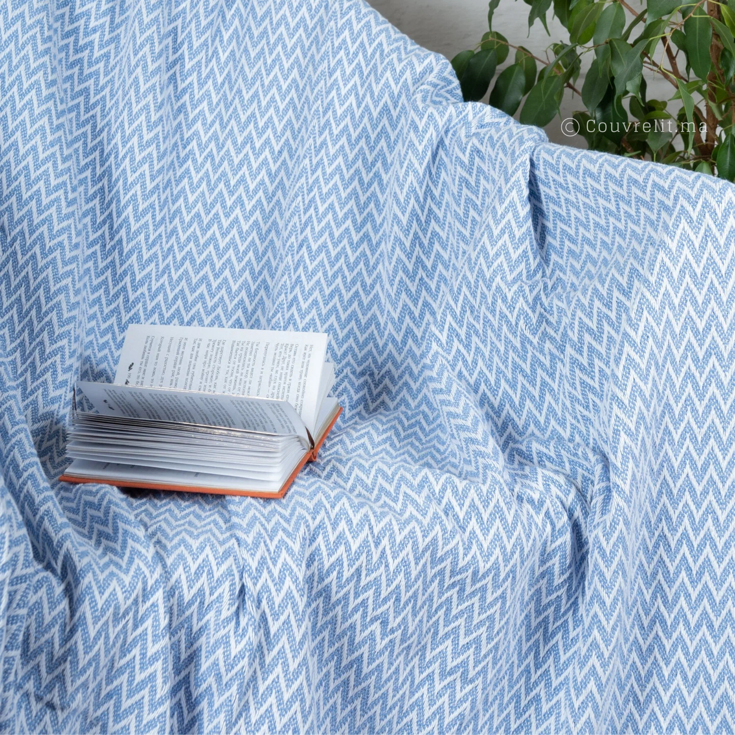 Jeté en coton tissé avec motifs chevrons et franges