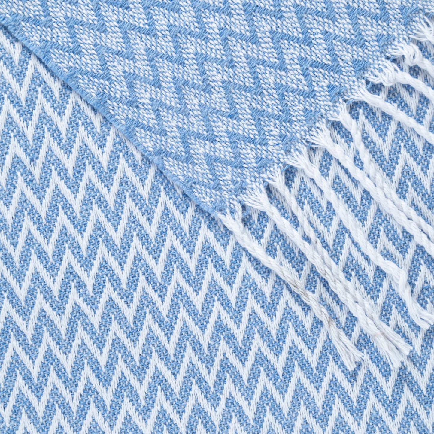 Jeté en coton tissé avec motifs chevrons et franges