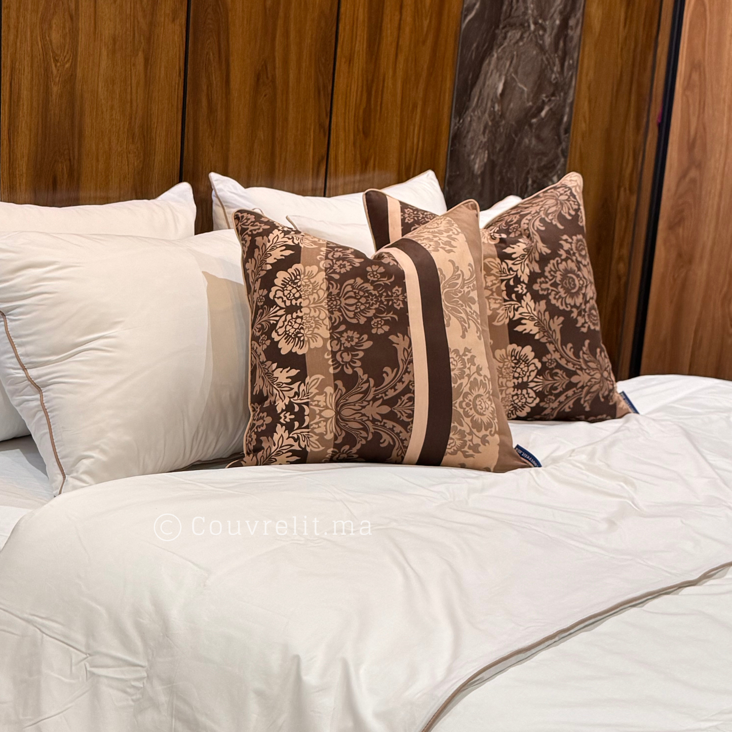 “Choco Élégance” Coussin de décoration 45x45 cm REF: CS0032