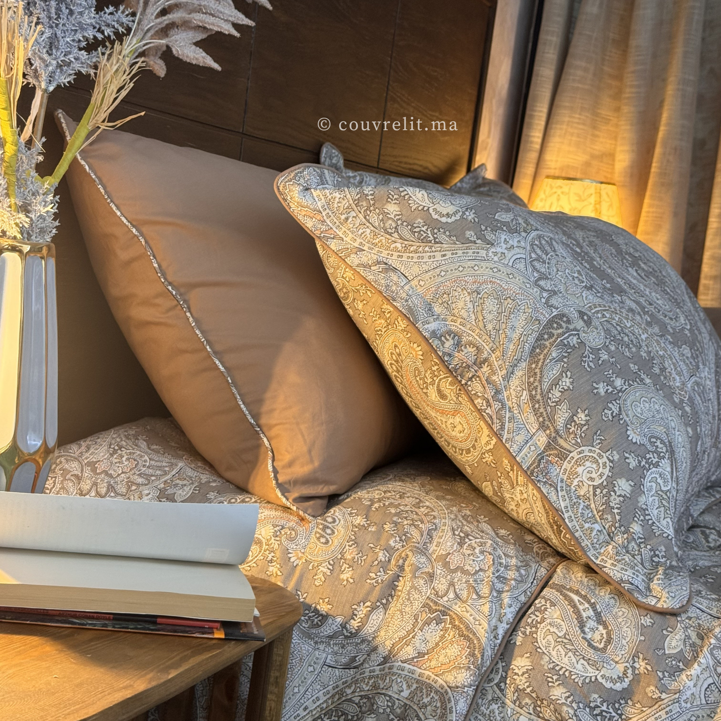 "Taupe Impérial" Ensemble housse de couette – Collection Luxe Maison REF: CVM00329