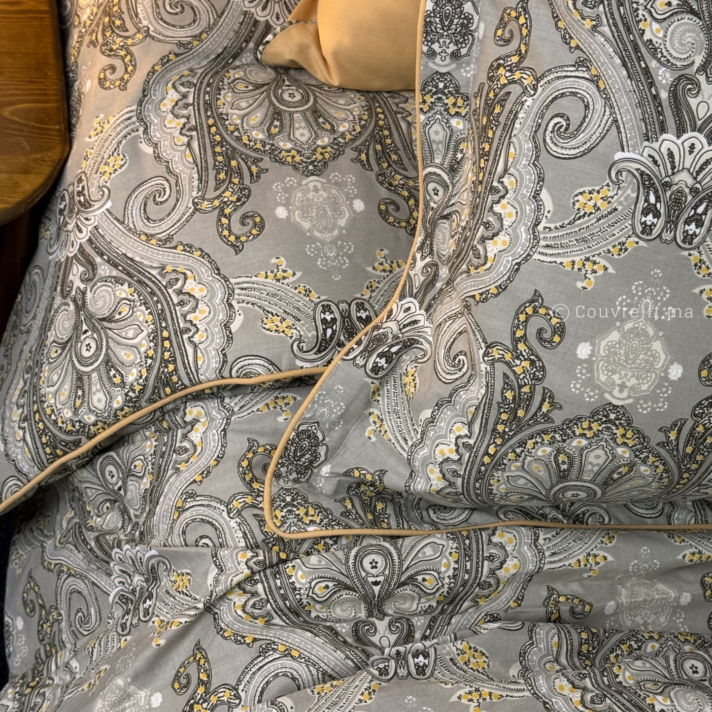 "Arabesque Dorée" – Ensemble Parure de Lit Complète, REF: CVM00303