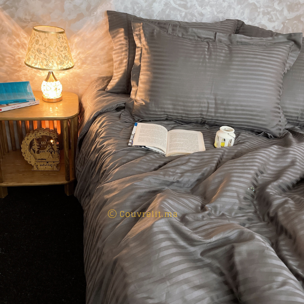 ''GRIS ARDOISE'' ensemble de Lux en Satin rayé 100% COTTON - REF: CV0221
