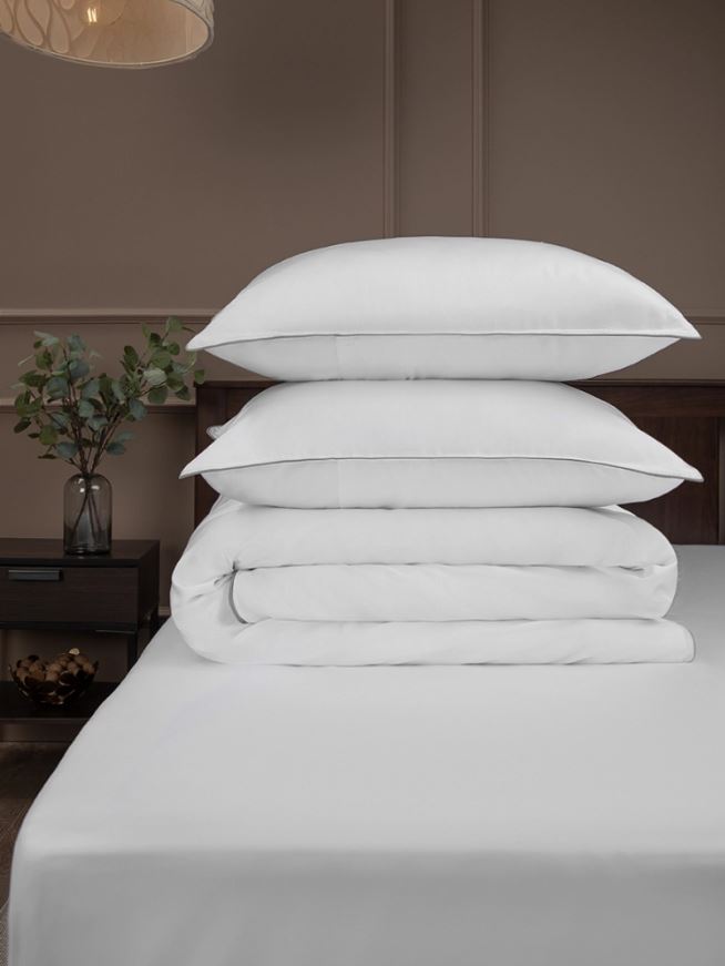 Ensemble SATIN 100 % Cotton Ref: CV0171 Blanc Avec Passepoil Gris