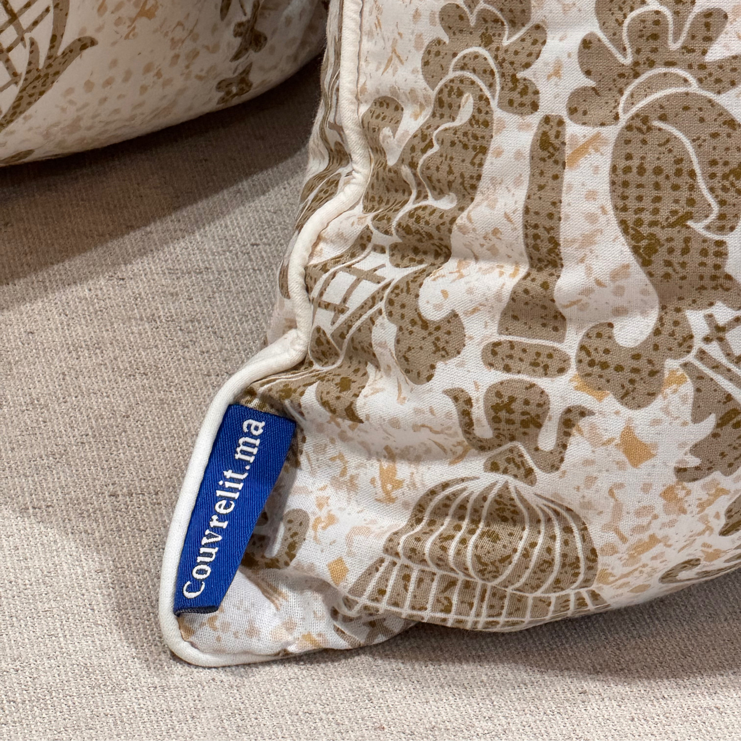 “Fleur Antique” Coussin de décoration 45x45 cm REF: CS0037