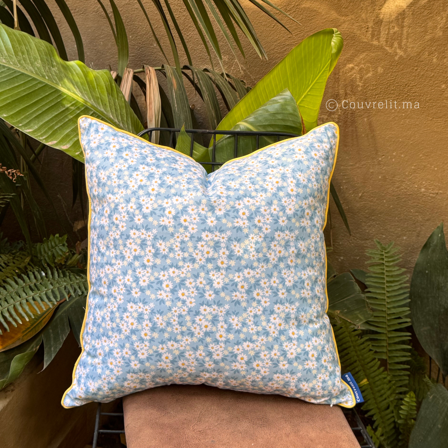 “Fleur de Ciel” Coussin de décoration 45x45 cm REF: CS0035