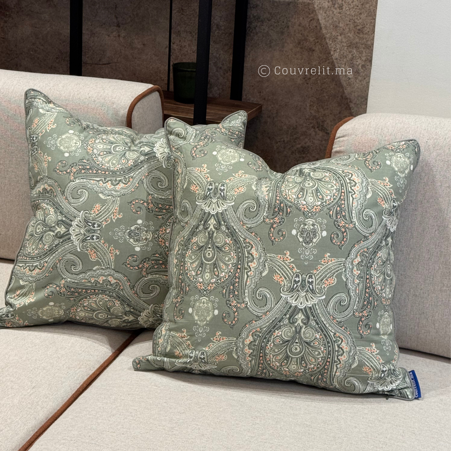 “Sauge d’Orient” Coussin de décoration 45x45 cm REF: CS0036