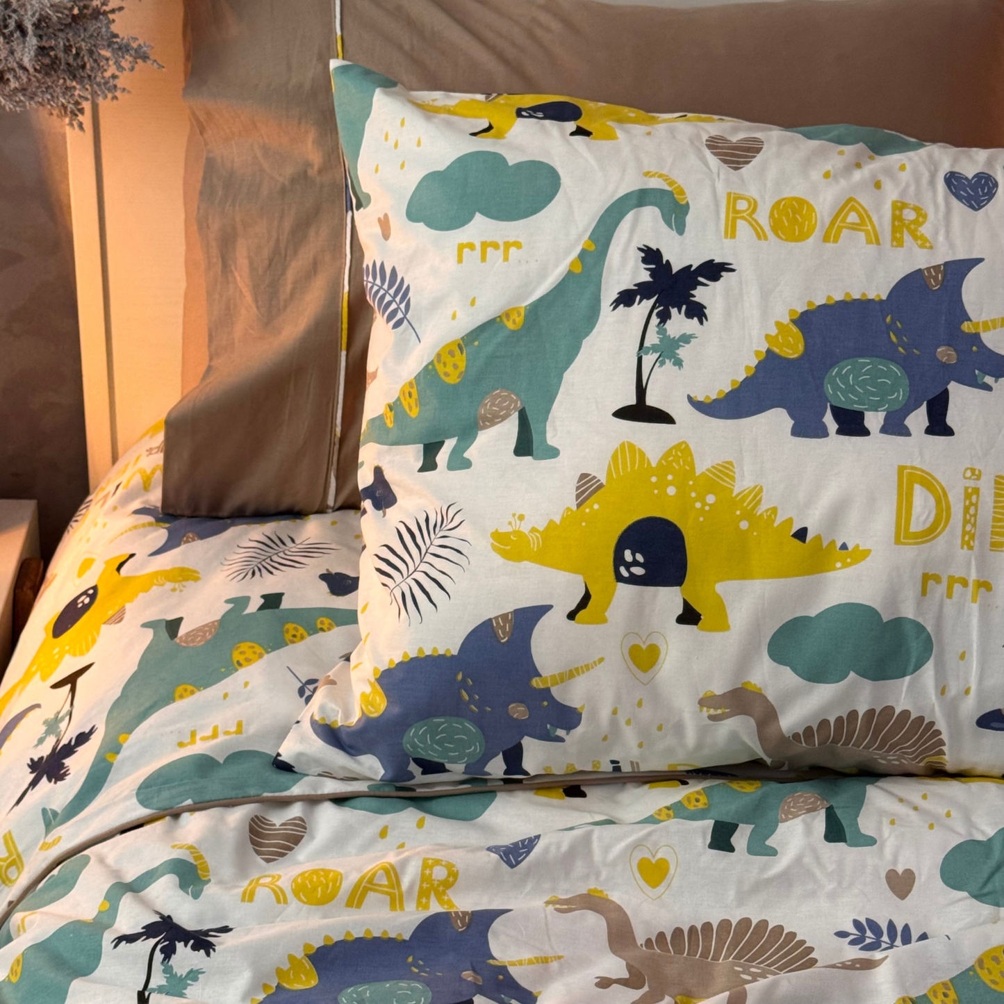 “Royaume Dino 🦕” Couverlit pour enfant pack complet  REF: CVK00330